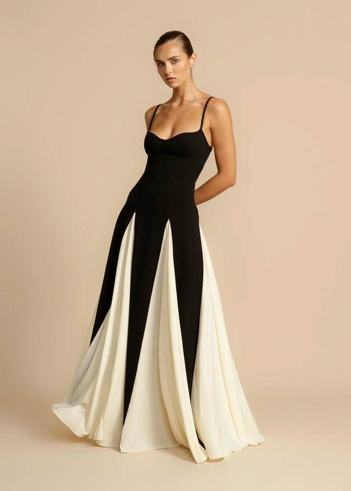 Celia | Elegant Contrast Ruffles Maxi Dress