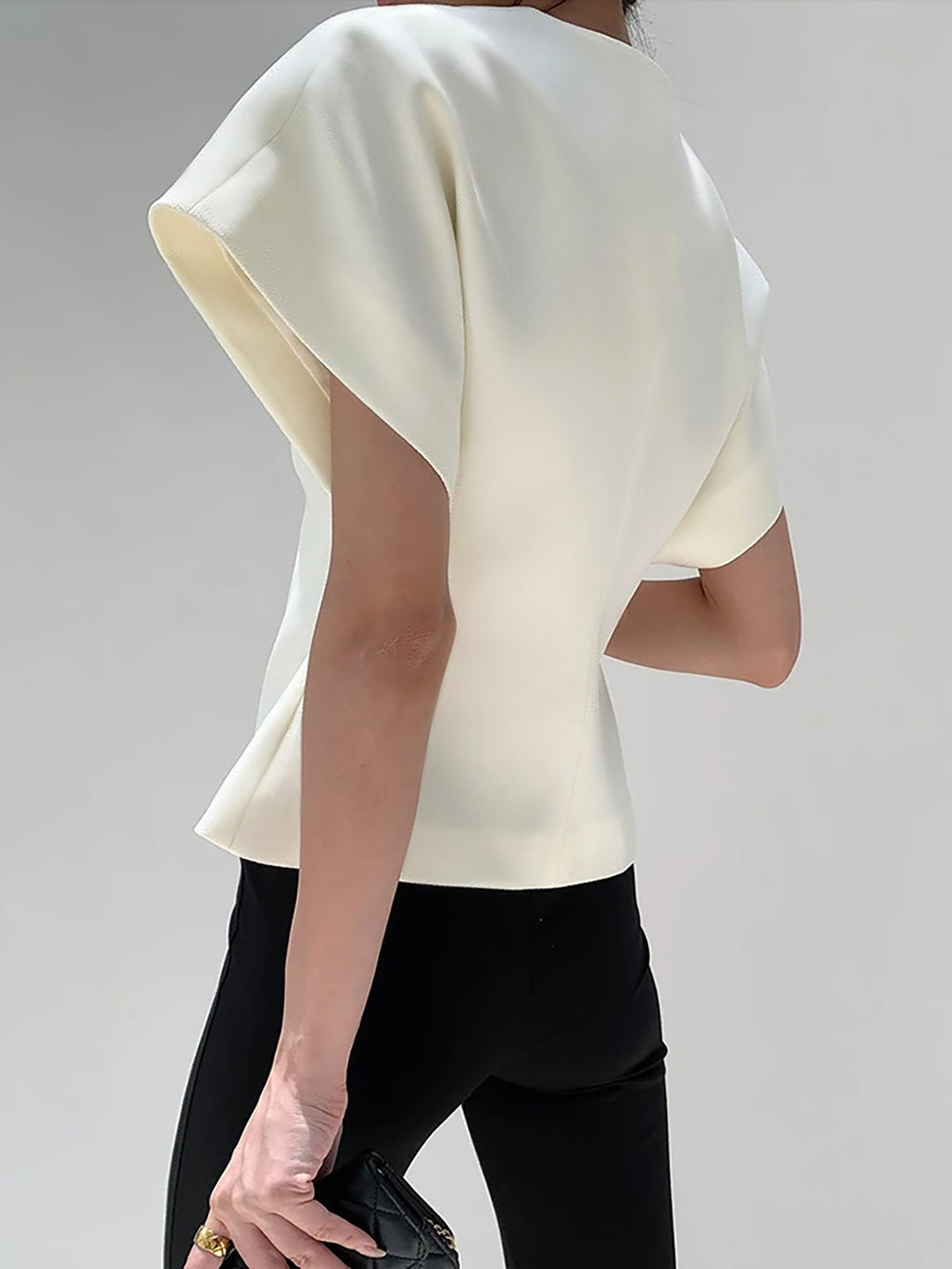 Meyra - V-Neck Asymmetric Top